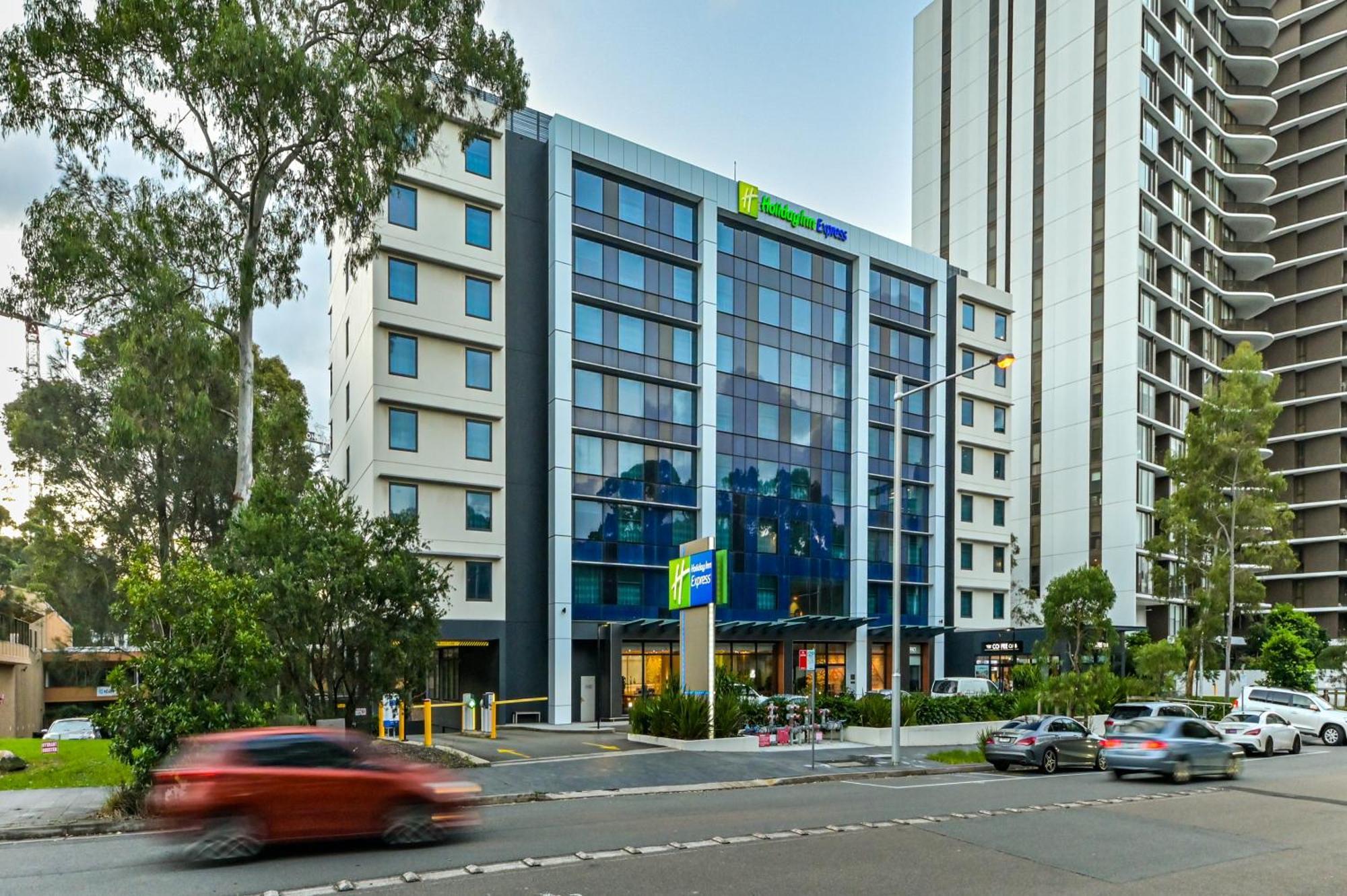 Holiday Inn Express Sydney Macquarie Park, An Ihg Hotel Exterior photo